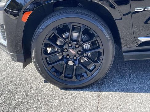 Used 2022 GMC Yukon Denali image 9