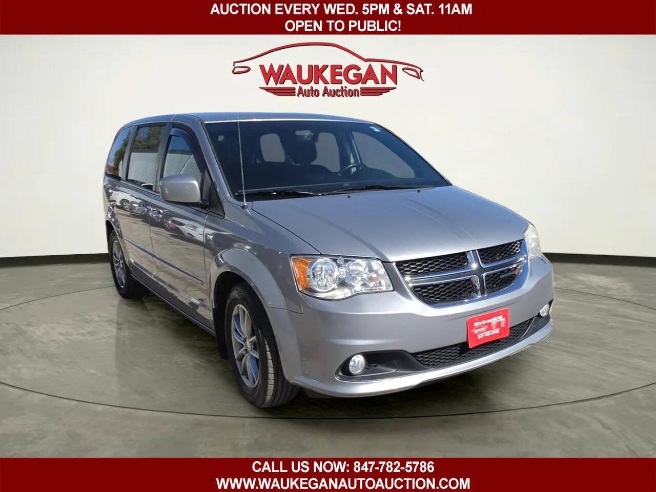 Used 2014 Dodge Grand Caravan SE FWD image 3