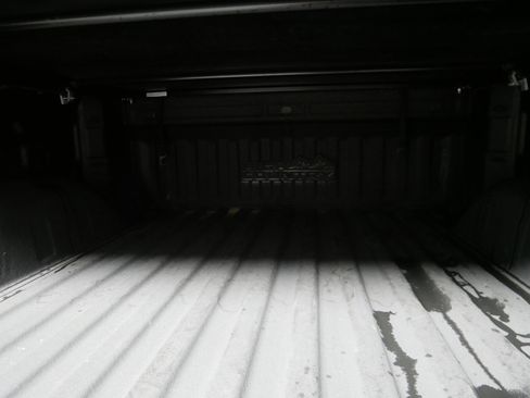 Used 2022 Chevrolet Silverado 1500 High Country w/ Technology Package image 18