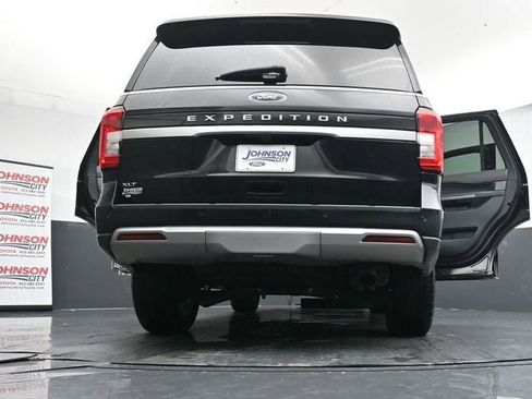 Used 2022 Ford Expedition XLT image 46