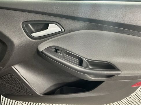Used 2014 Ford Focus SE image 13