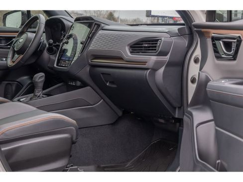 Used 2025 Subaru Forester Sport image 10