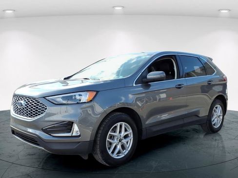 Used 2023 Ford Edge SEL w/ Convenience Package image 8