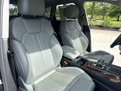 Used 2018 Audi Q5 2.0T Premium Plus w/ Premium Plus Package AWD/4WD image 34