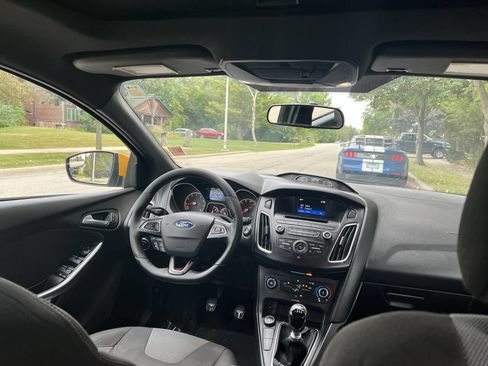 Used 2016 Ford Focus ST image 17