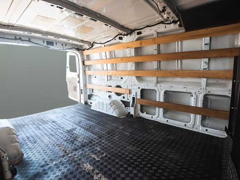 Used 2019 Ford Transit 250 130 Low Roof w/ Exterior Upgrade Package image 6