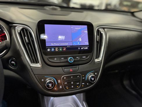 Used 2019 Chevrolet Malibu Premier w/ Sun and Wheel Package image 23