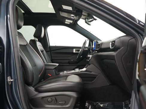 Used 2022 Ford Explorer ST-Line AWD/4WD image 11