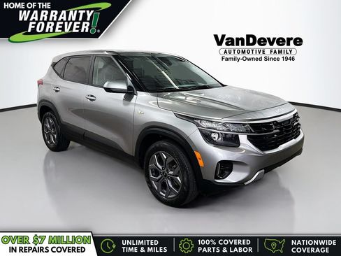 Used 2024 Kia Seltos LX AWD/4WD image 1