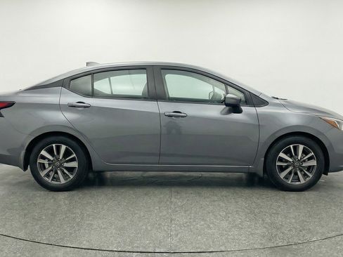 Used 2025 Nissan Versa SV FWD image 11
