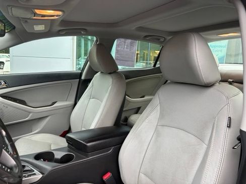 Used 2013 Kia Optima EX w/ Premium Pkg FWD image 12