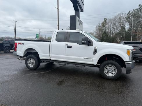 Used 2017 Ford F350 XL w/ Power Equipment Group image 3