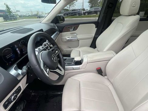 Used 2023 Mercedes-Benz GLB 250 4MATIC image 15
