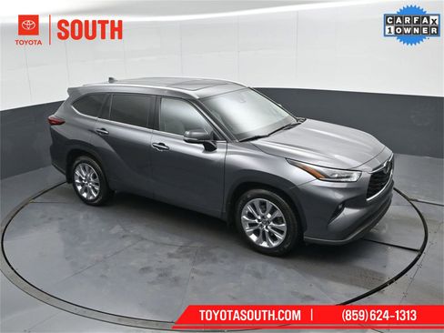Used 2023 Toyota Highlander Limited image 42