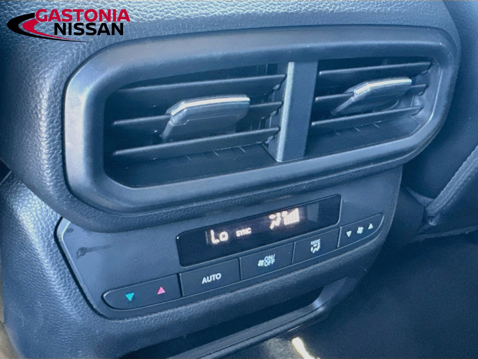Used 2024 Honda Pilot Touring image 34