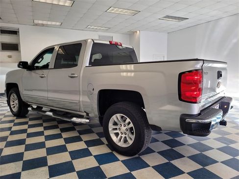 Used 2018 Chevrolet Silverado 1500 LT w/ All Star Edition image 5