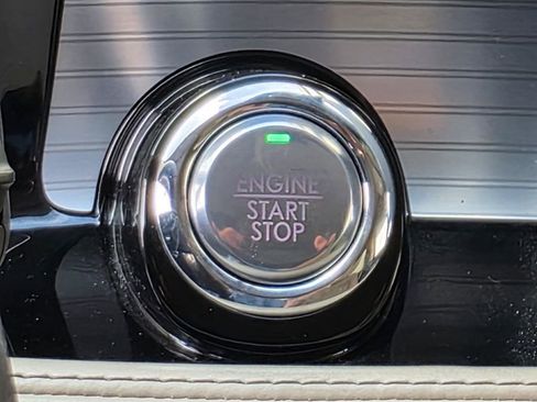 Used 2020 Lincoln Corsair FWD w/ Equipment Group 101A image 24