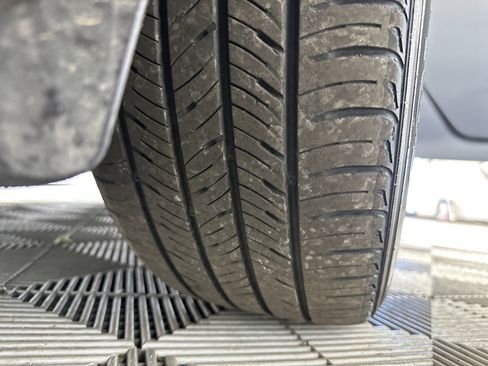 Used 2024 Nissan Altima 2.5 SV image 12