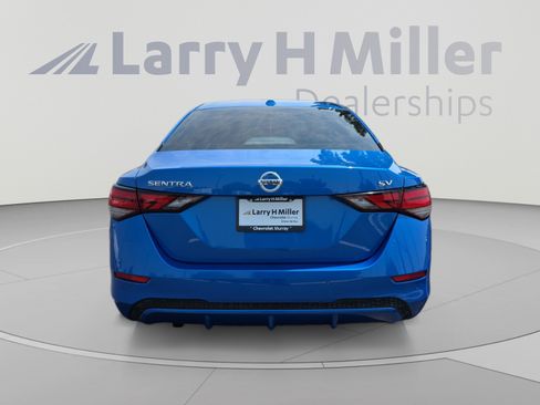 Used 2022 Nissan Sentra SV w/ Trunk Package FWD image 4