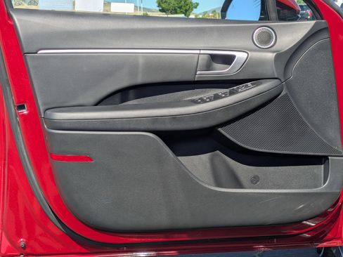 Certified 2025 Hyundai Sonata SEL FWD image 15