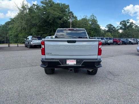 Used 2024 Chevrolet Silverado 2500 Custom w/ Custom Convenience Package AWD/4WD image 5