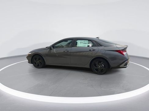 New 2026 Hyundai Elantra SEL Sport Premium FWD image 5