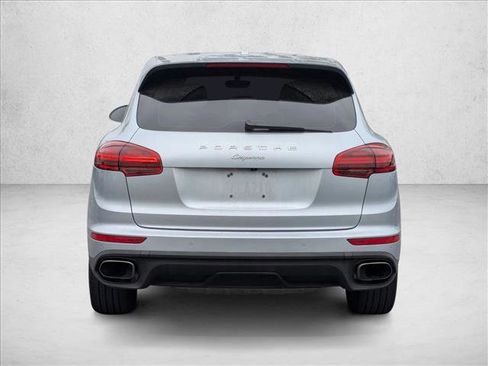 Used 2016 Porsche Cayenne AWD/4WD image 6