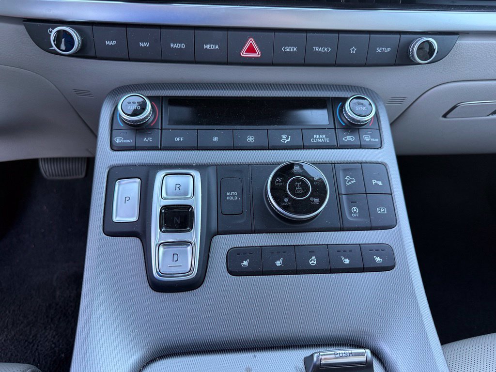 Used 2024 Hyundai Palisade Limited AWD/4WD image 14