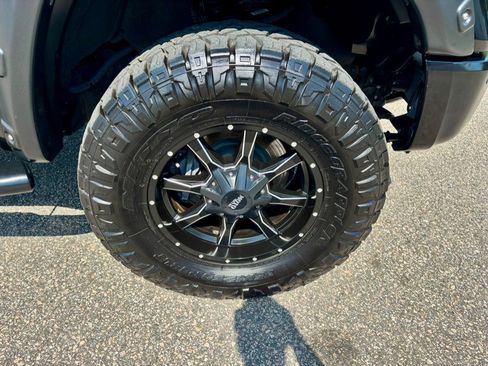 Used 2019 Toyota Tundra SR5 w/ TRD Sport Package AWD/4WD image 38