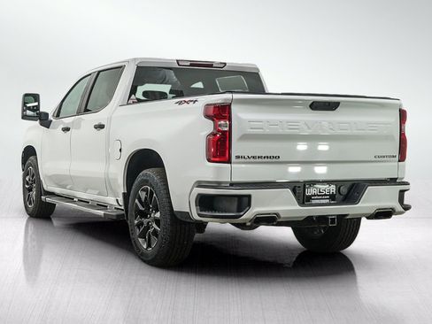 Used 2020 Chevrolet Silverado 1500 Custom w/ Custom Max Trailering Package AWD/4WD image 3