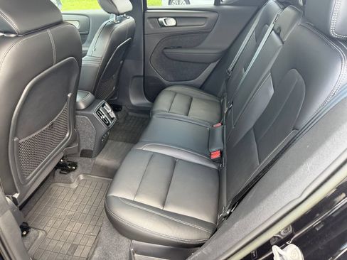 Certified 2023 Volvo XC40 B5 Plus w/ Driver Assist Package AWD/4WD image 20