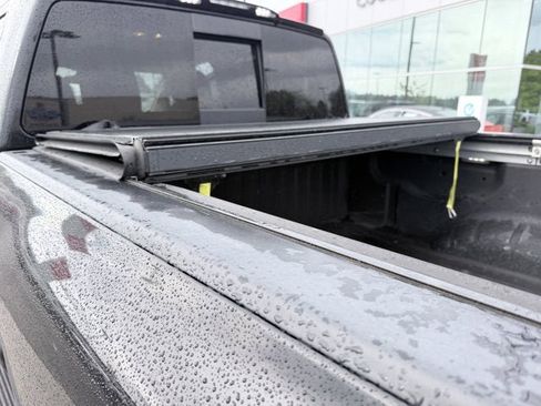 Certified 2017 Nissan Titan PRO-4X AWD/4WD image 10