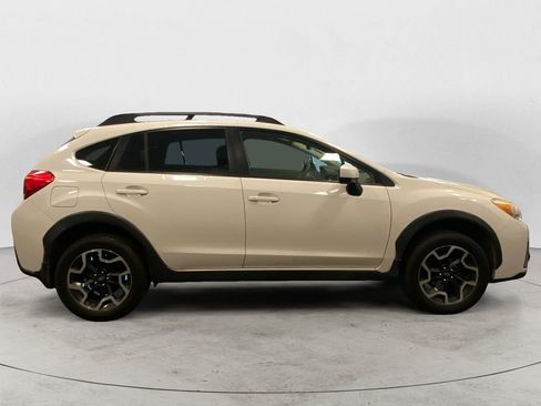Used 2016 Subaru Crosstrek 2.0i Premium image 6