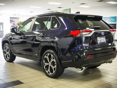 Used 2023 Toyota RAV4 XSE AWD/4WD image 8