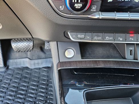 Used 2021 Audi Q5 Prestige image 20