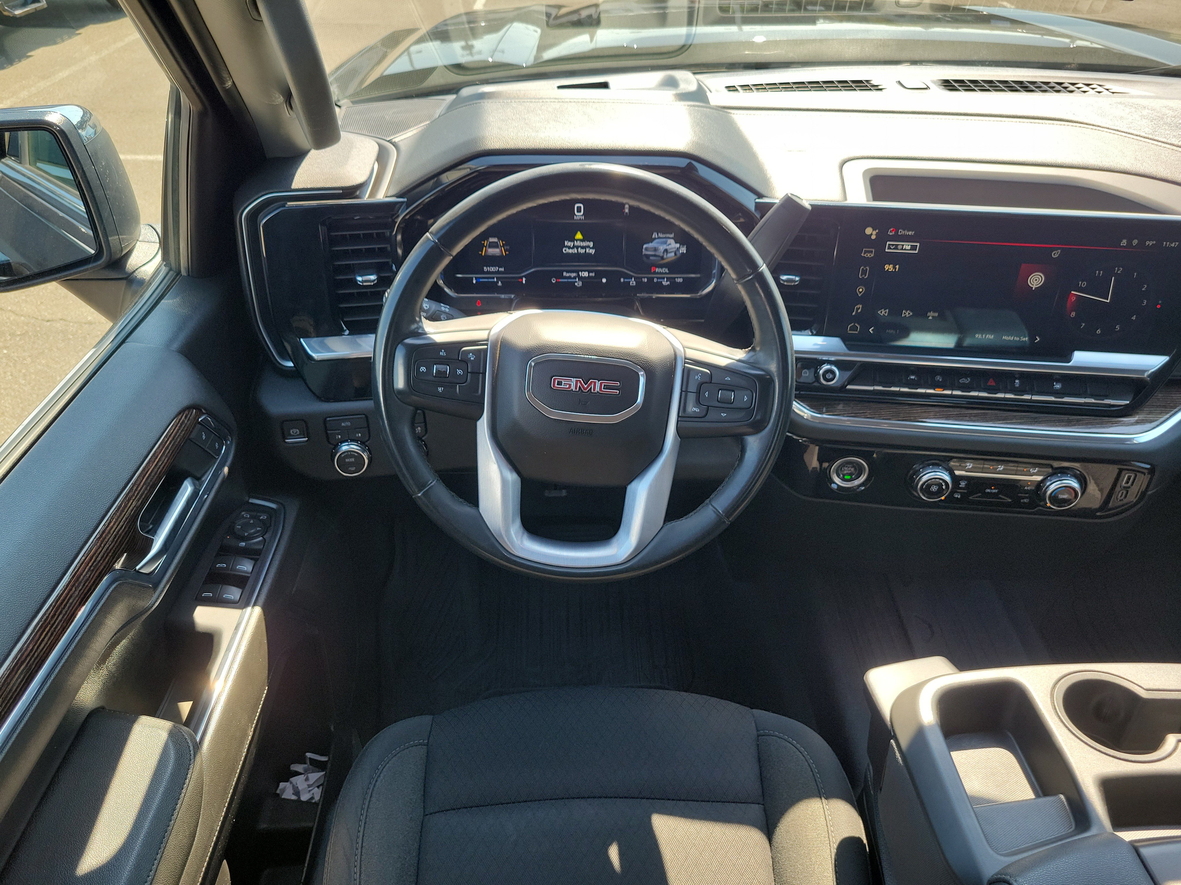 Used 2023 GMC Sierra 1500 SLE w/ Enhanced Capability Package AWD/4WD image 9