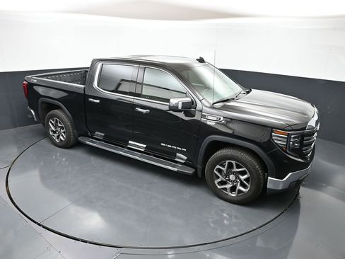 Used 2022 GMC Sierra 1500 SLT w/ SLT Premium Package AWD/4WD image 42