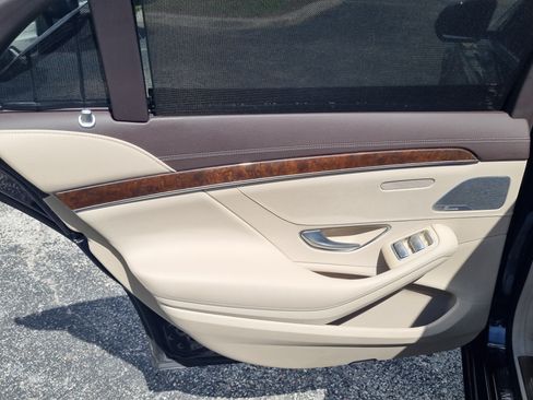 Used 2015 Mercedes-Benz S 550 4MATIC Sedan image 15