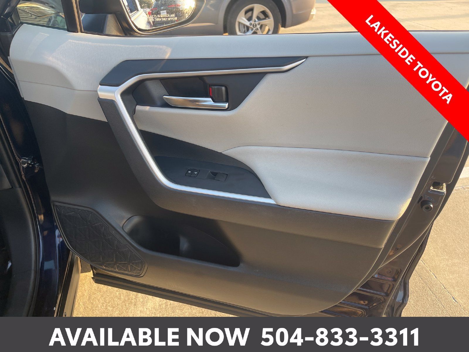 Used 2021 Toyota RAV4 XLE w/ Convenience Package AWD/4WD image 17