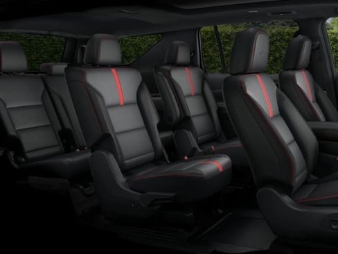 New 2026 Chevrolet Traverse RS w/ LPO, Floor Liner Package FWD image 6