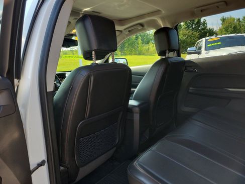 Used 2017 GMC Terrain SLT w/ Open Road Package FWD image 15