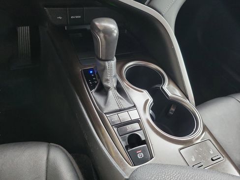 Used 2024 Toyota Camry XSE image 11