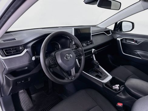 Certified 2025 Toyota RAV4 XLE AWD/4WD image 9