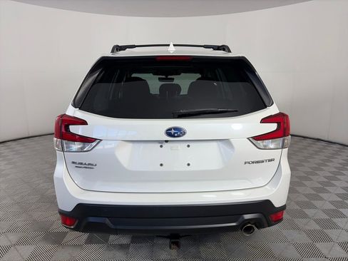 Used 2023 Subaru Forester Premium AWD/4WD image 6