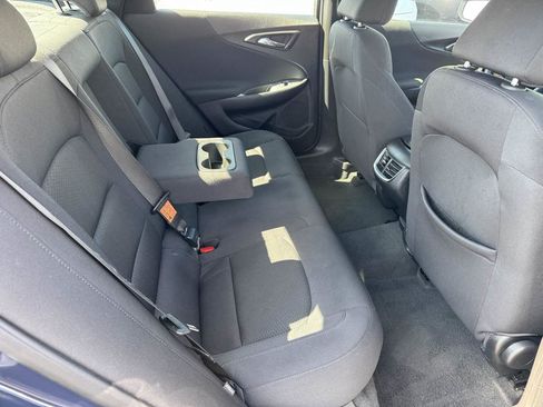 Used 2025 Chevrolet Malibu LT FWD image 18