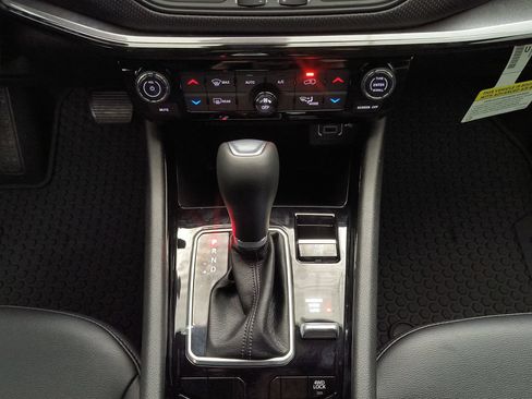 New 2026 Jeep Compass Latitude AWD/4WD image 25