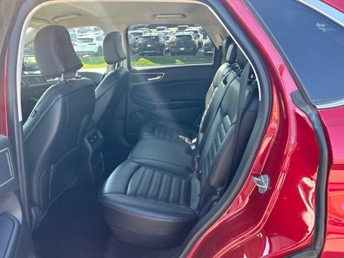 Used 2024 Ford Edge SEL AWD/4WD image 9