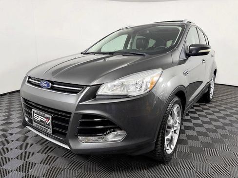Used 2016 Ford Escape Titanium AWD/4WD image 3