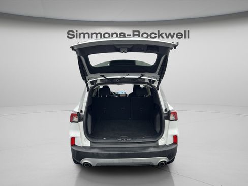 Used 2022 Ford Escape SE w/ Convenience Package image 3