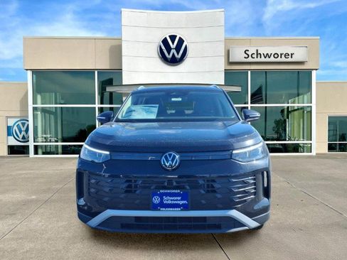 New 2026 Volkswagen Tiguan SE image 7